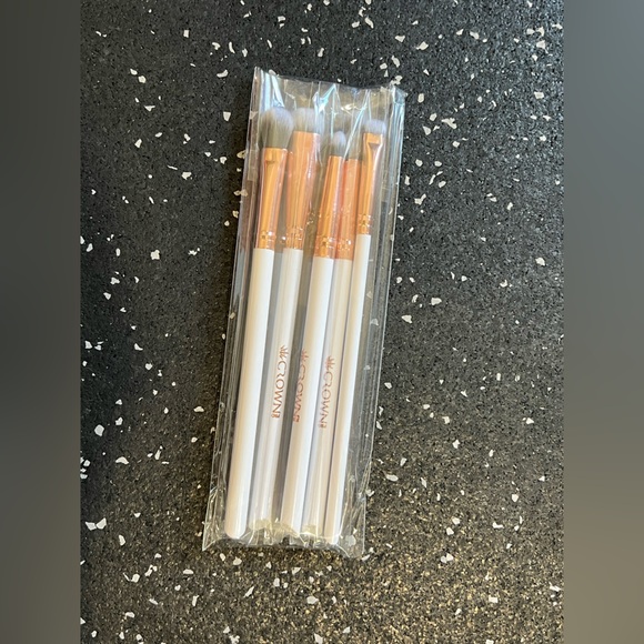 CROWN | 5PC ALL EYES ON YOU LUXE BRUSH SET - Picture 7 of 8